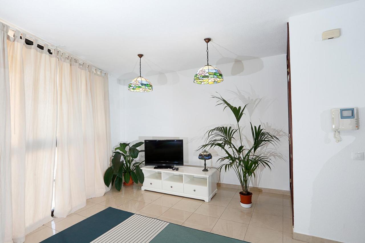 Apartamento Frente Al Puerto De Candelaria A 20 Metros De La Playa. Bagian luar foto