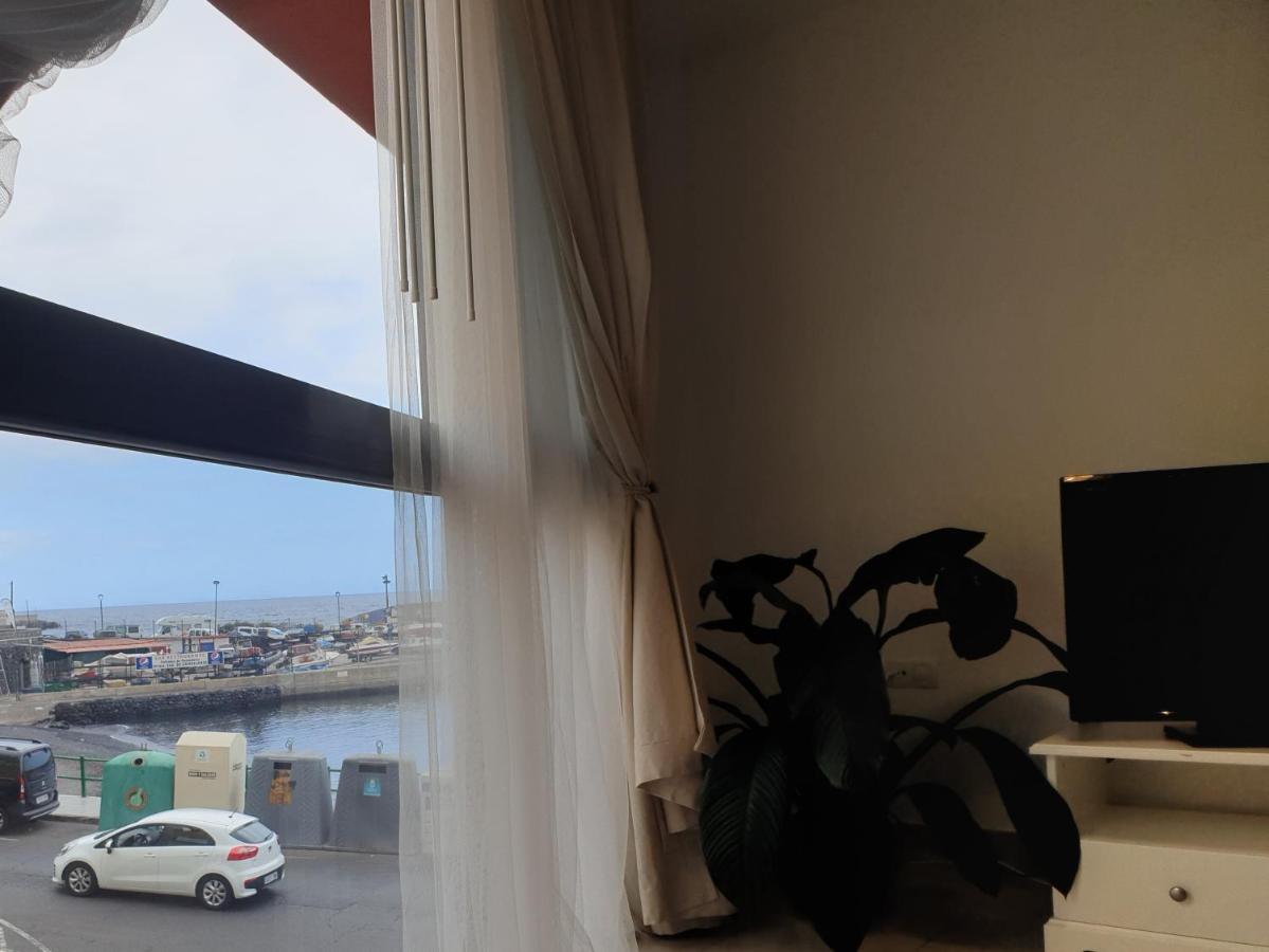 Apartamento Frente Al Puerto De Candelaria A 20 Metros De La Playa. Bagian luar foto