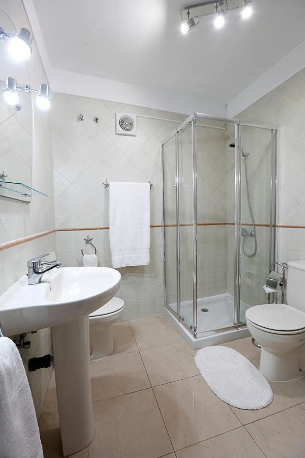 Apartamento Frente Al Puerto De Candelaria A 20 Metros De La Playa. Bagian luar foto