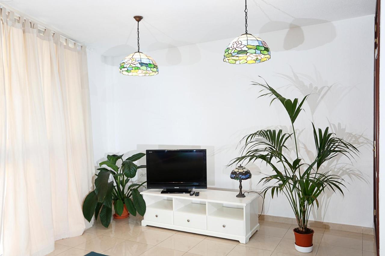 Apartamento Frente Al Puerto De Candelaria A 20 Metros De La Playa. Bagian luar foto