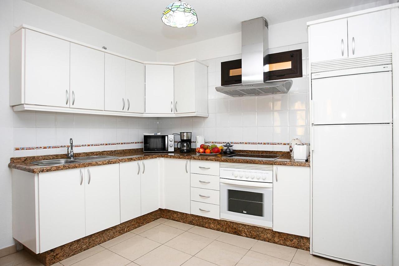 Apartamento Frente Al Puerto De Candelaria A 20 Metros De La Playa. Bagian luar foto